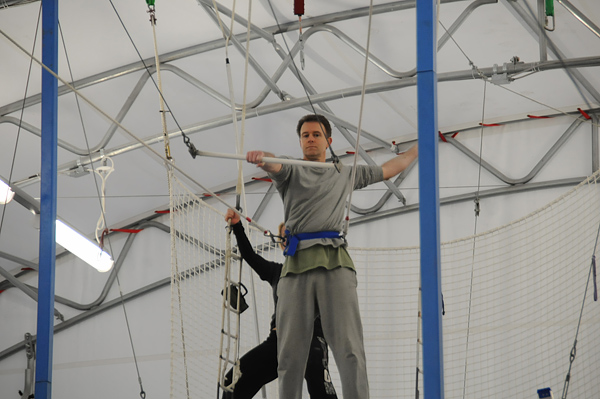 2011-03-27 SANCA School of Acrobatics and New Cirucs Arts in Seattle trapeze class platform holding bar