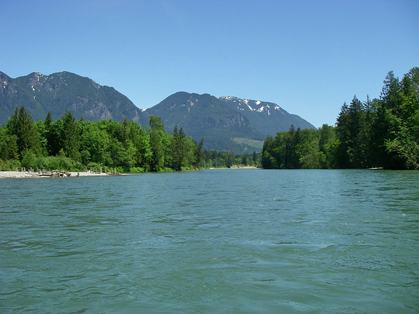Skykomish River views of Cascade Mountains