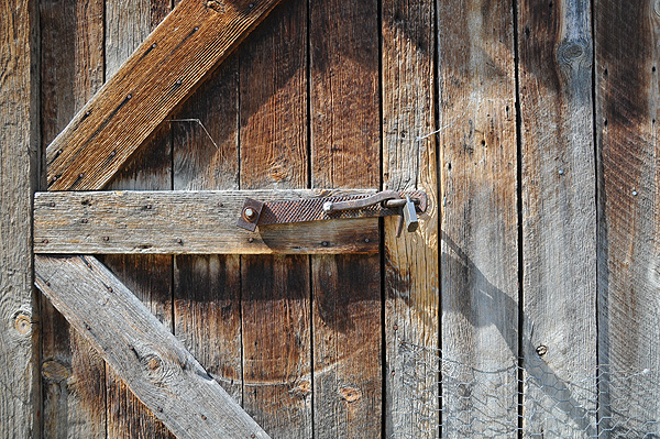 Kirkwood Historic Ranch Hells Canyon National Recreation Area shed wood lock